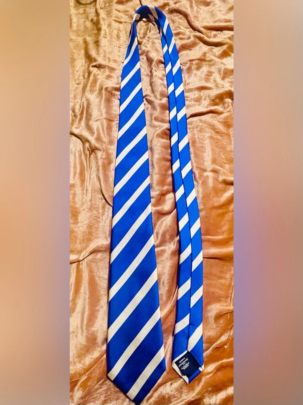 Charles Tyrwhitt Men's Tie Blue & White Diagonal Stripe 100% Silk